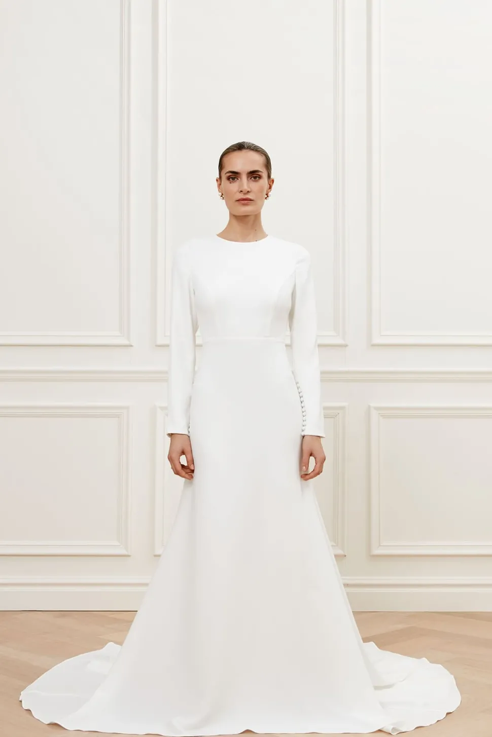 Aurora brudklänning