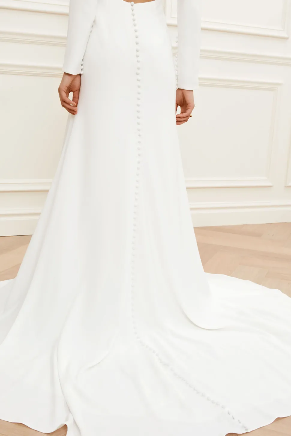 Aurora brudklänning