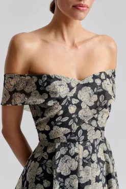 Lovelia maxiklännning